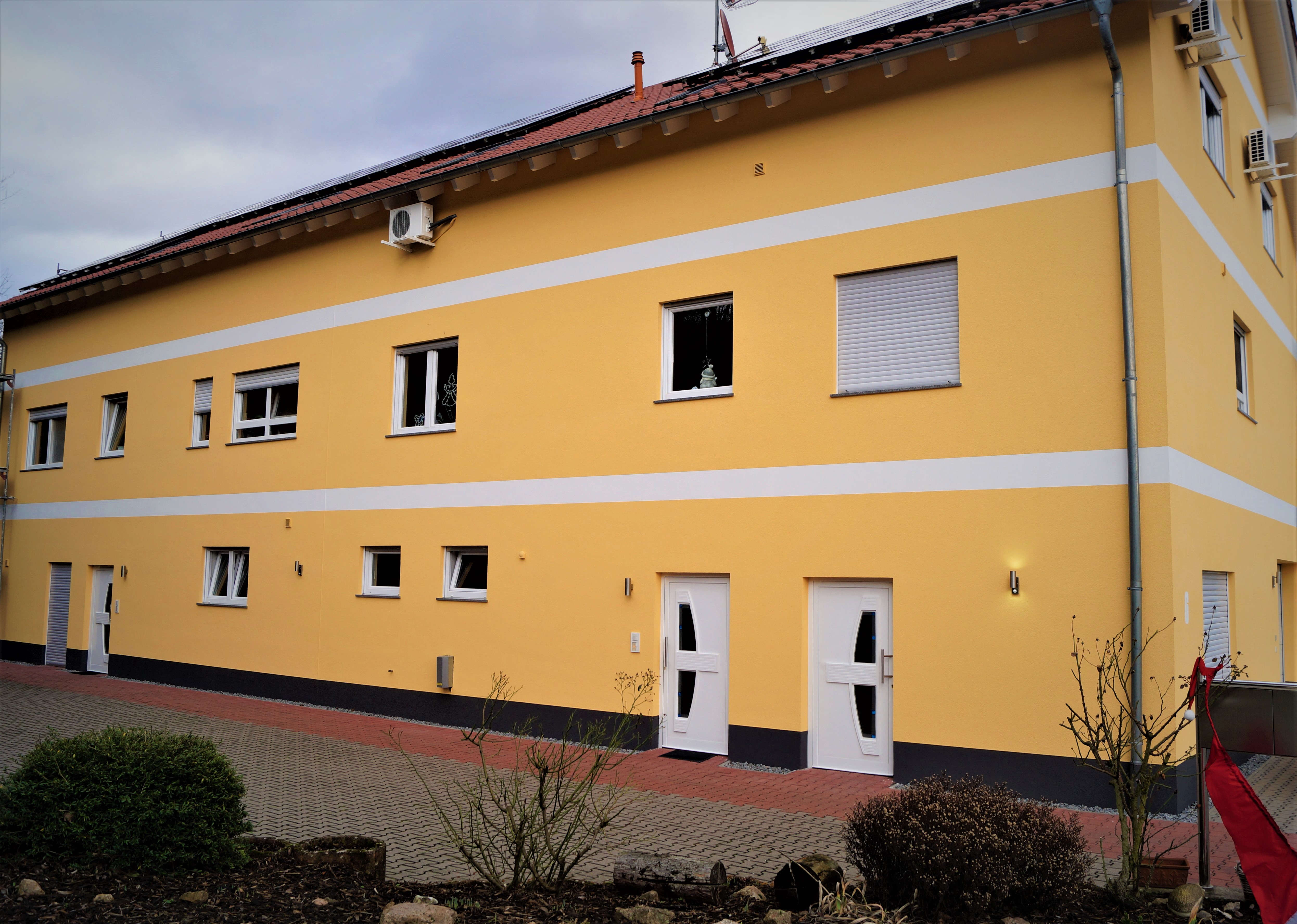 Seitenansicht auf ein Haus